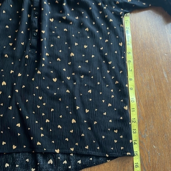 LC Lauren Conrad Ruffle Blouse Black with Tan Hearts Ruffled Sleeves Size Medium - Picture 11 of 16